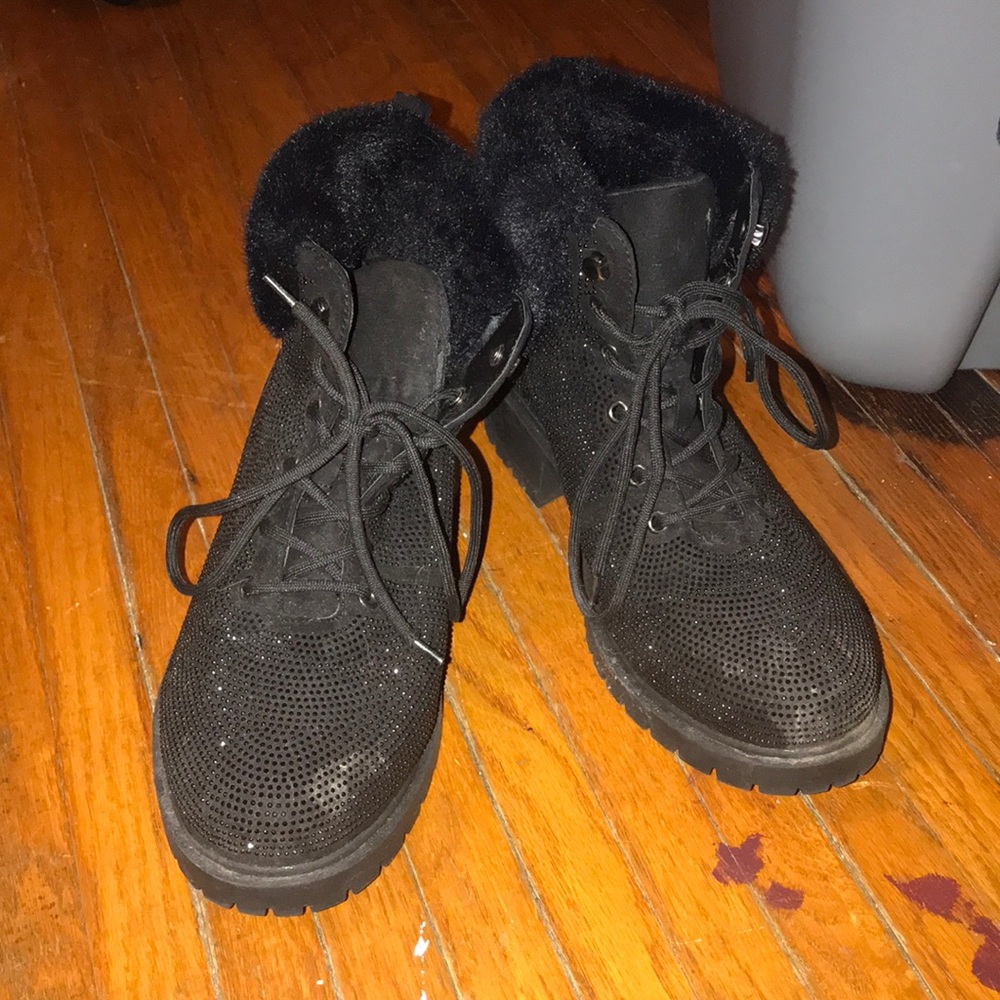 Black sparkly boots. (W the fur)